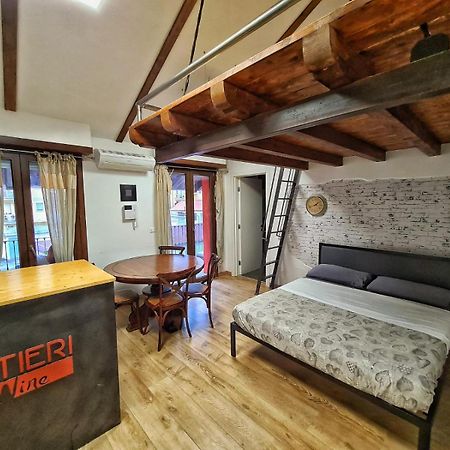 Regis B&B Camere Centro Storico Chivasso Luaran gambar