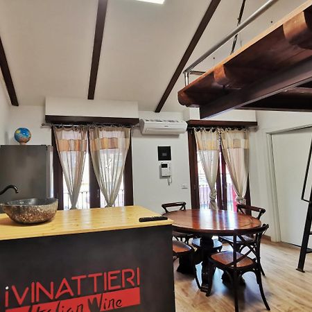 Regis B&B Camere Centro Storico Chivasso Luaran gambar