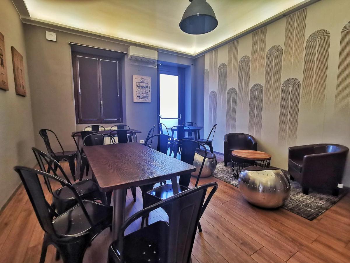 Regis B&B Camere Centro Storico Chivasso Luaran gambar